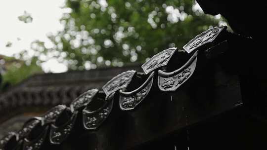 中式屋檐下雨中国传统建筑东方禅意雨天雨滴