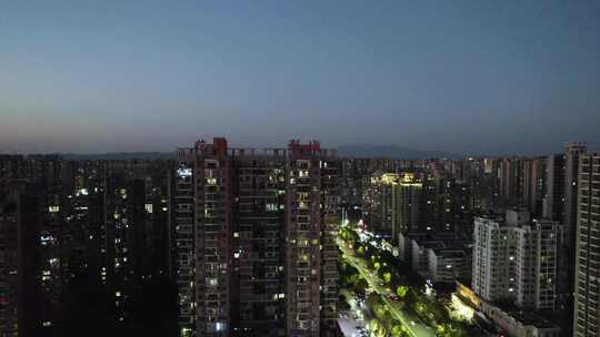 湖南衡阳市衡成广场解放大道夜景航拍4k