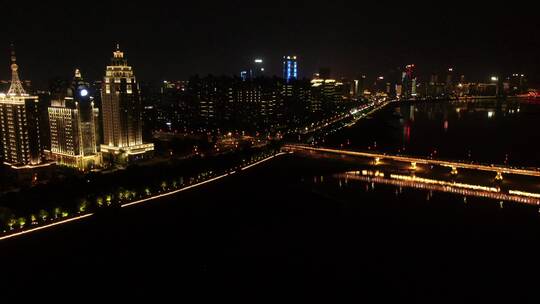 航拍江西南昌城市夜景南昌之眼朝阳大桥视频素材模板下载