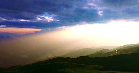 云南自然风光大山山上景观高山峡谷