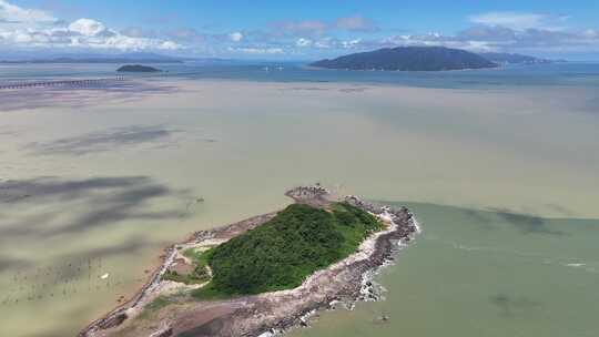 大海海洋蓝天白云海岛航拍