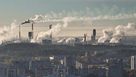 工厂烟囱烟雾废弃排放大气污染