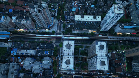 航拍城市立体轨道交通轻轨列车道路车流