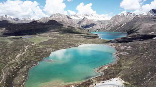 航拍西藏姊妹湖