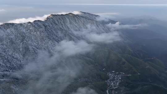 浙江丽水遂昌白马山森林公园4K云海雪景航拍