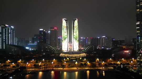 四川成都双子塔天府国际金融中心夜景