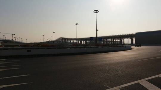 晴天的机场航站楼 无人 独自拍摄 空旷景色
