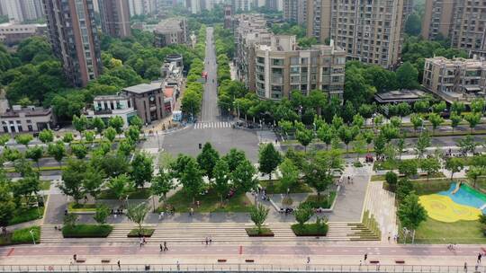 上海疫情居民解封后河边散步航拍