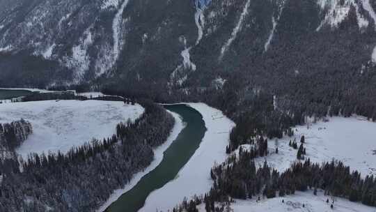 新疆北疆阿勒泰喀纳斯冬季雪景童话世界航拍