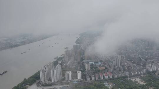 航拍鄂州多云平流雾城市云海