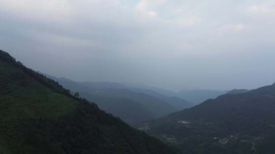 四川什邡蓥华山、蓥华大峡谷