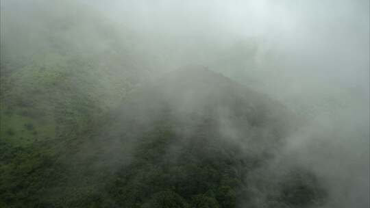 重庆贵阳山川森林云海