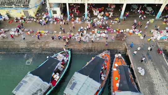 海南儋州洋浦白马井渔港热闹场面高视角航拍
