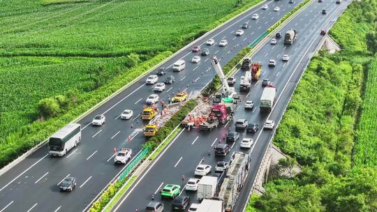 【合集】高速公路交通事故拥堵