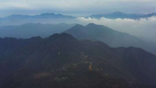 航拍秦岭山脉秋季风景云海