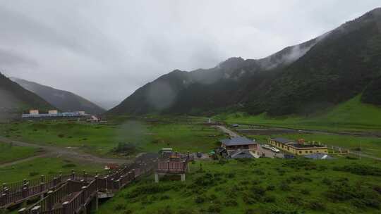 丙察察目若村风光