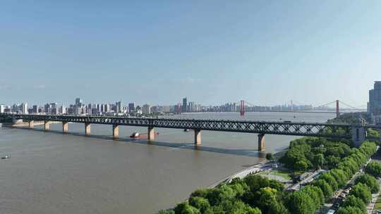 武汉长江大桥航拍桥梁交通