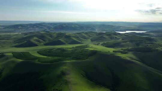 航拍夏日大兴安岭风景山林风光