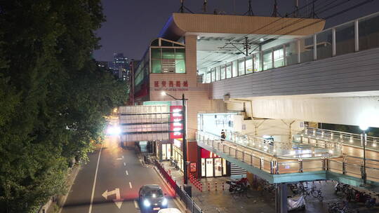 延安西路地铁站夜景