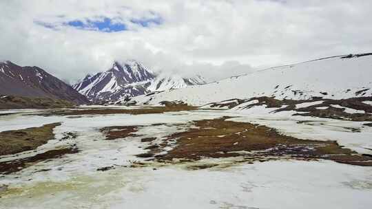 4K自然航拍海拔5000米雪山冰原带视频素材模板下载