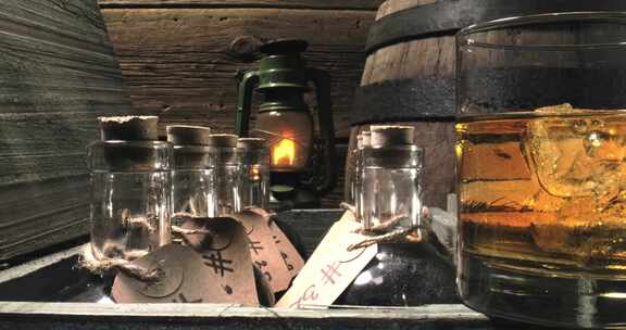 美味的布伦迪在玻璃中储存在旧酒厂。