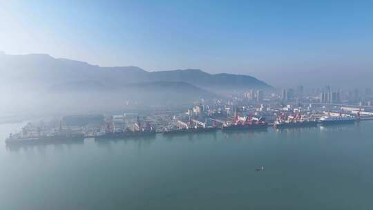 连云港港口码头航拍 晨雾 大景 长焦