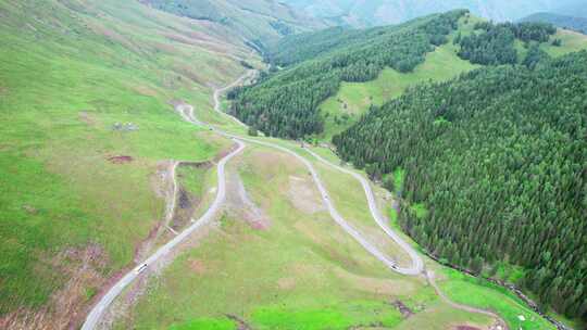 新疆北疆阿勒泰草原公路风景航拍