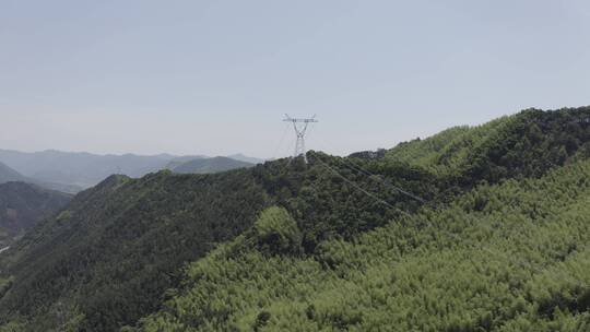 山顶 输电线路 山区 输电 电力塔 推进D-LOG