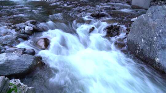 水源山水河水