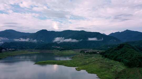 瓦屋山风景航拍