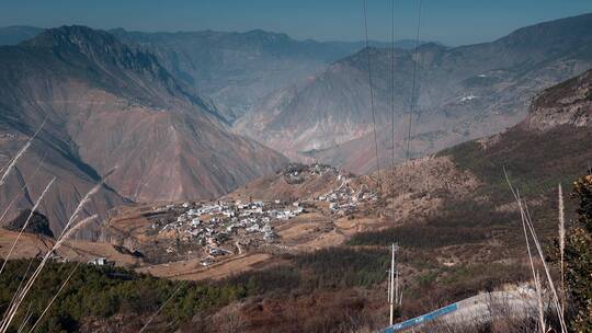 山区山村视频云南贫困山区村庄