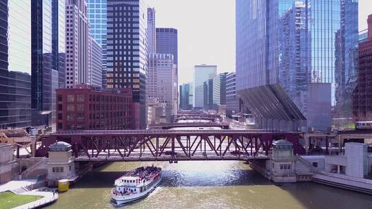 芝加哥的双层跨海大桥
