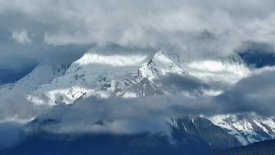 梅里雪山