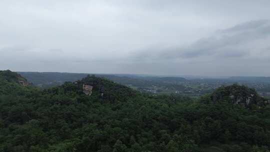 绵阳北川县城附近的山与大地