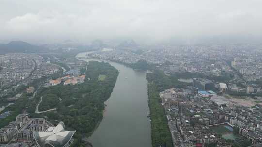 广西桂林城市风光航拍桂林清晨烟雨桂林