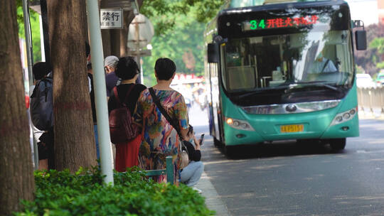 郑州公交城市公交公共交通视频素材模板下载