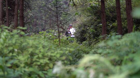 乡村振兴新农村农民幸福生活