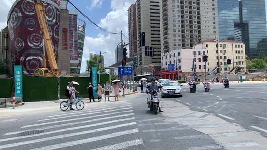 天山路街景视频素材模板下载