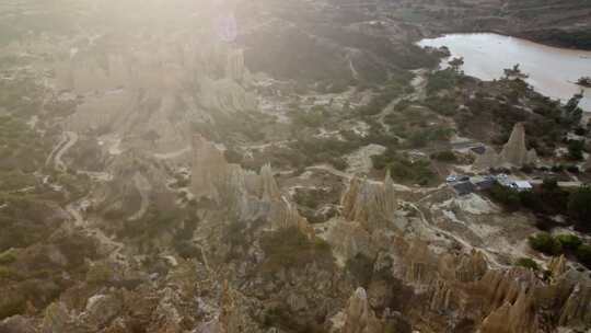 云南浪巴铺土林航拍视角下的独特地貌风景