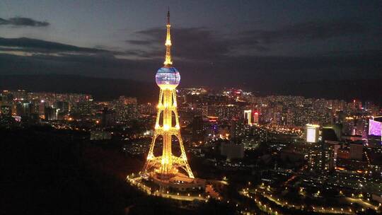 青海西宁浦宁之珠电视塔夜景城市风光