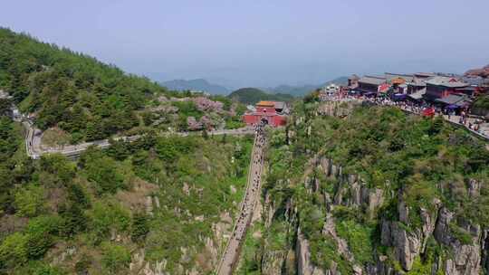 飞阅泰山十八盘