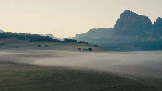 Drone， Alpe Di Siusi