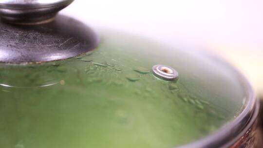 煮绿豆汤熬绿豆粥视频素材模板下载