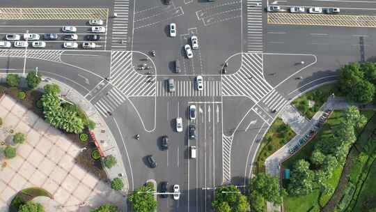 衡阳市衡成广场十字路口道路交通航拍视角