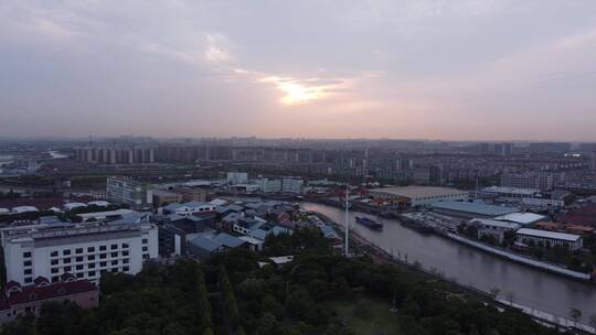 【4K】航拍上海智力公园夕阳黄昏天空