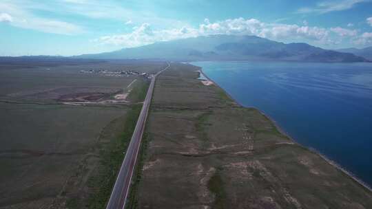 航拍新疆旅游赛里木湖蓝色湖景自然风景