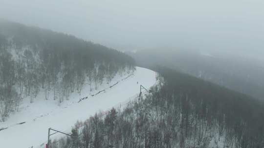 高山雪场雪道滑雪