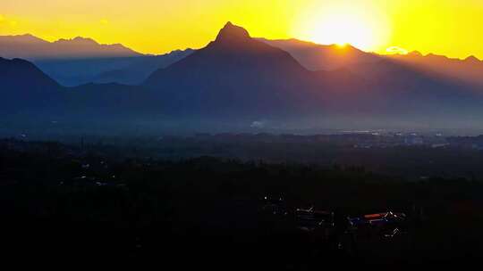 航拍秦岭圭峰山夕阳落日