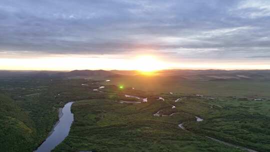 亚洲第一湿地：内蒙古根河湿地暮色