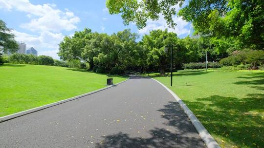 公园草地草坪林荫大道林间小路观光步道